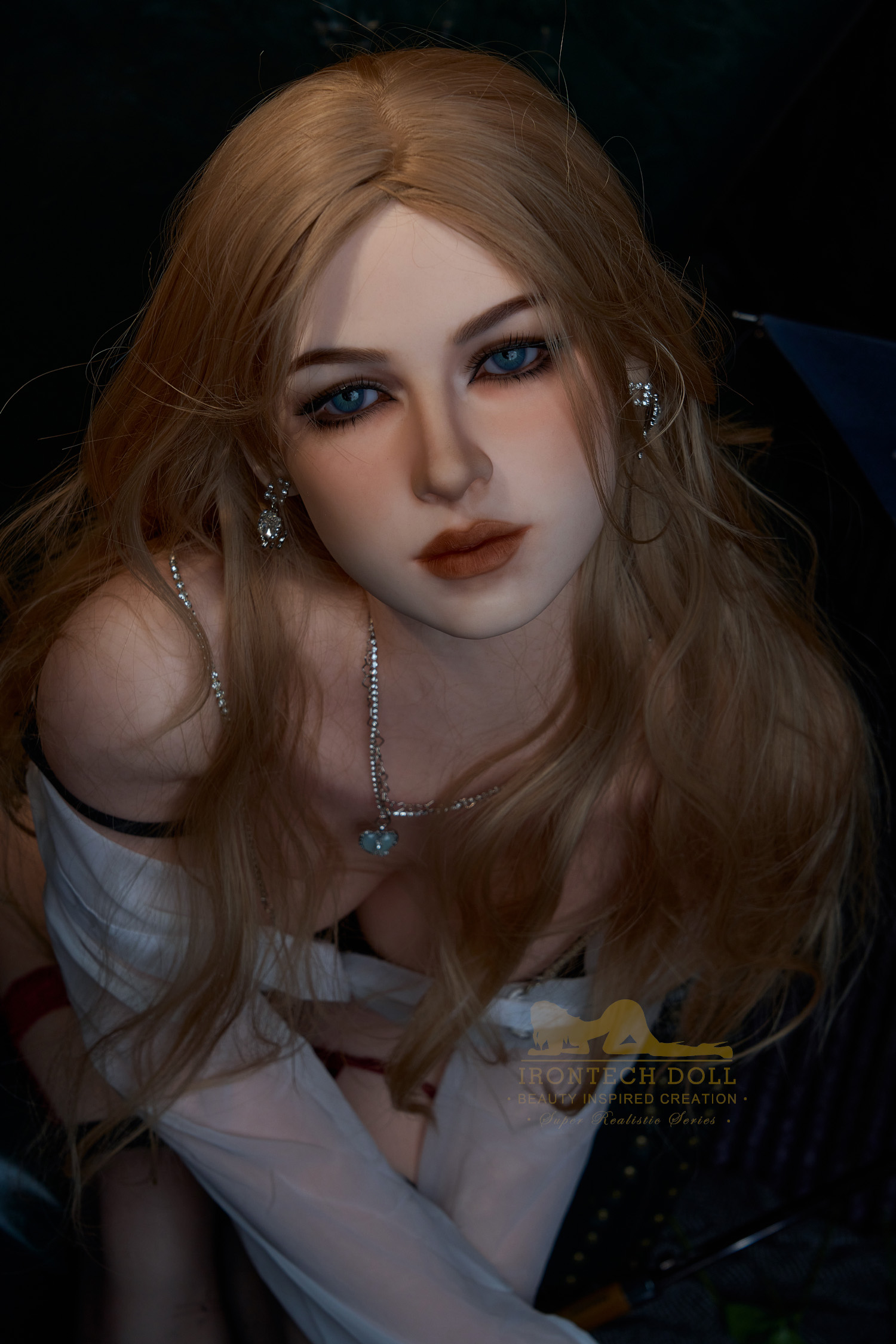 [Sous le manteau] Poupée d'amour réaliste 164 cm S38 Office Lady Flora